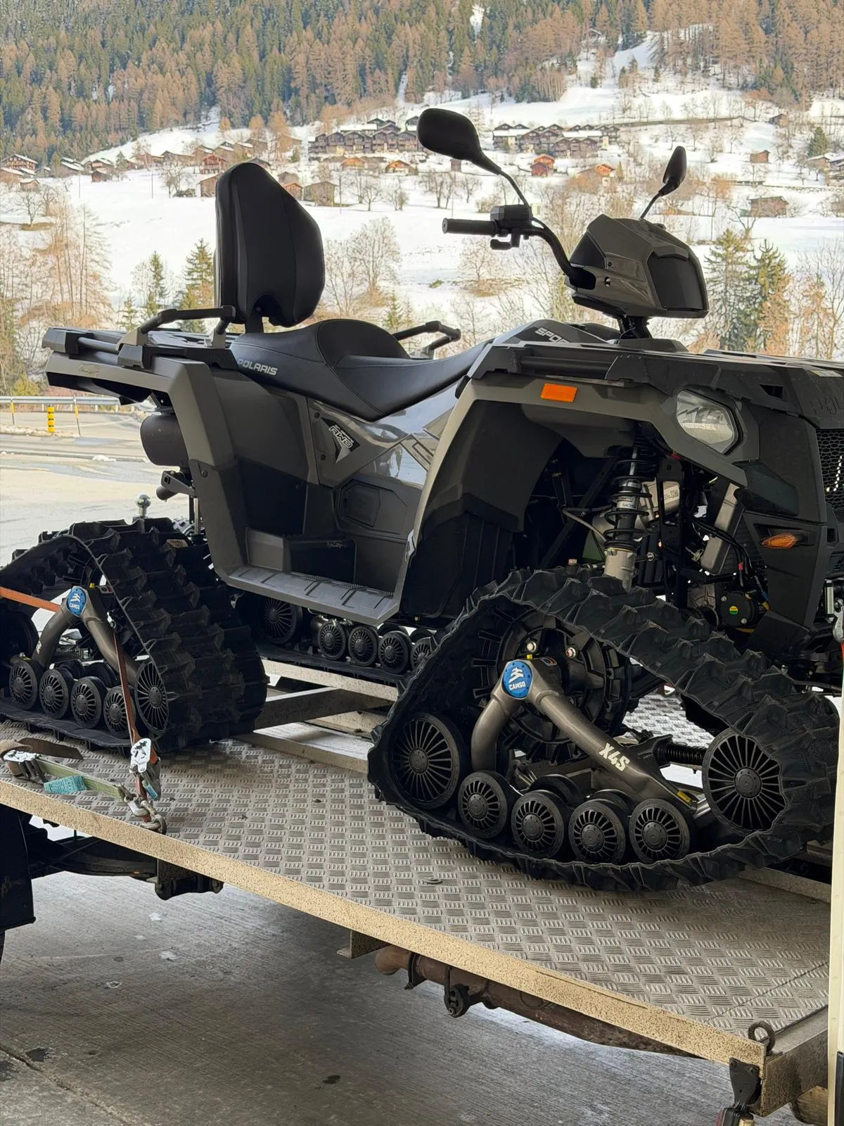 Furgone consegna TicinoTransport